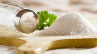 ¿El consumo moderado de sal reduce eventos cardiovasculares?