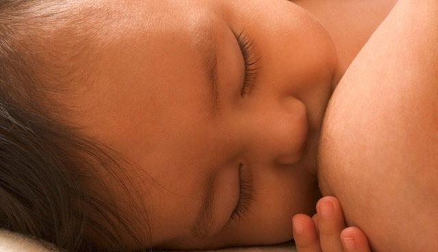 Recomiendan lactancia materna exclusiva hasta los 6 meses