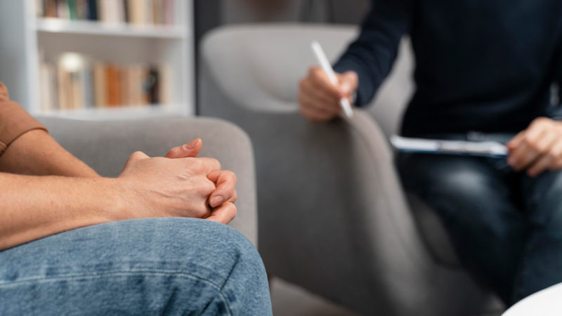 La terapia de conversación le está ganando a los medicamentos psiquiátricos