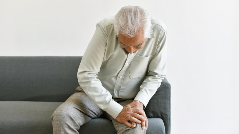 Ejercicios caseros alivian el dolor de la artritis de rodilla