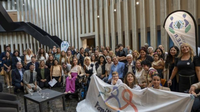 Arte y conciencia: Córdoba visibiliza las enfermedades poco frecuentes