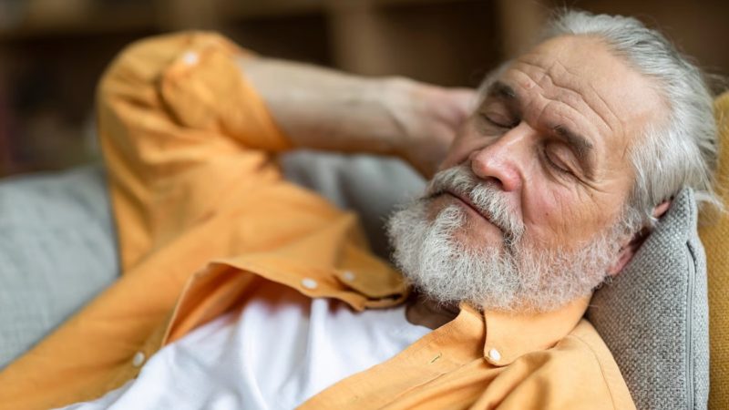 Las alteraciones del sueño podrían estar vinculadas al riesgo genético de Alzheimer